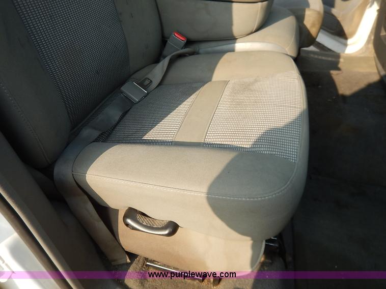 image for item J3794 2006 Dodge Ram 2500 Quad Cab pickup truck