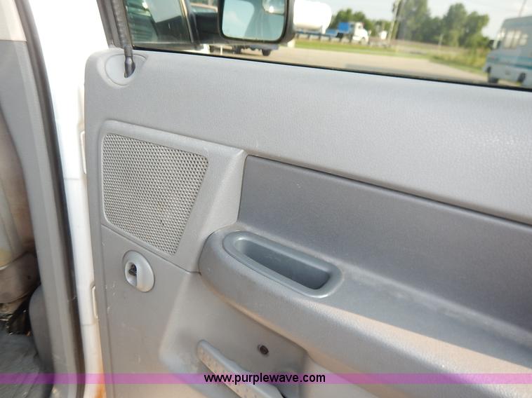 image for item J3794 2006 Dodge Ram 2500 Quad Cab pickup truck