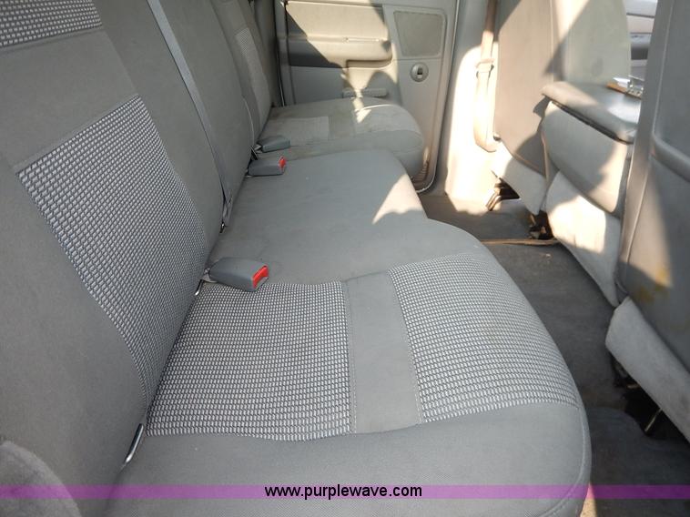 image for item J3794 2006 Dodge Ram 2500 Quad Cab pickup truck