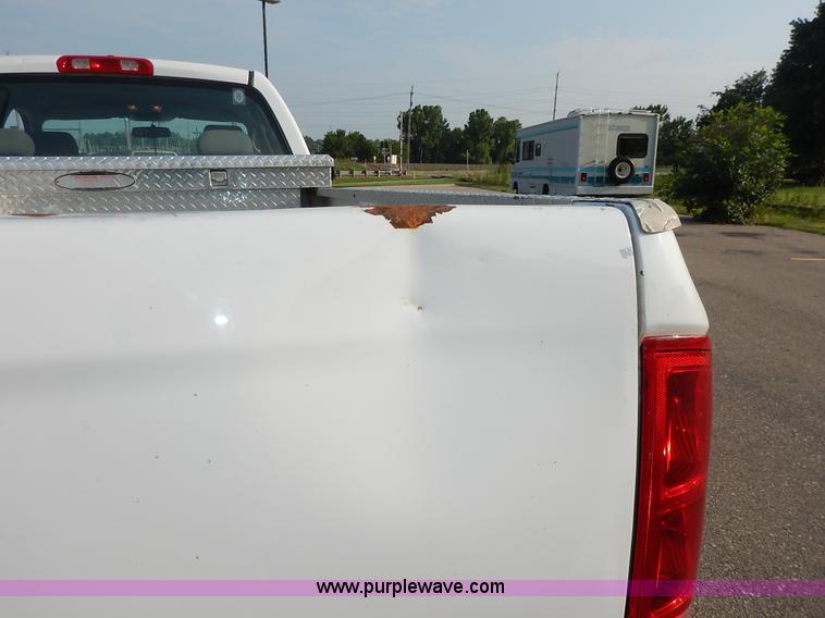 image for item J3794 2006 Dodge Ram 2500 Quad Cab pickup truck