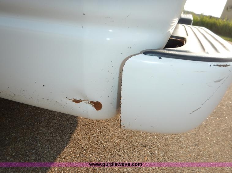 image for item J3794 2006 Dodge Ram 2500 Quad Cab pickup truck