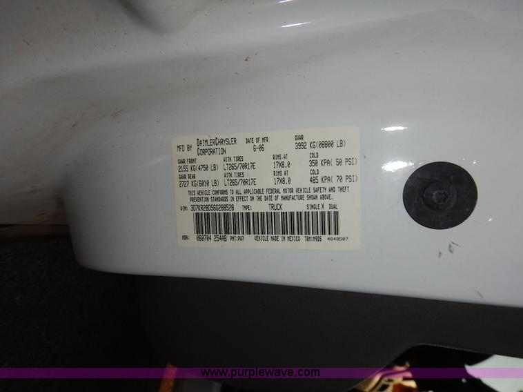 image for item J3794 2006 Dodge Ram 2500 Quad Cab pickup truck