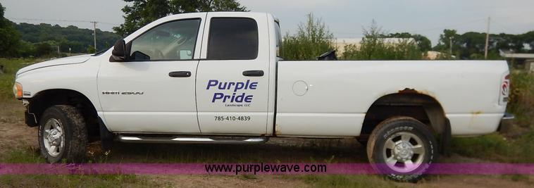 image for item J3798 2003 Dodge Ram 2500 HD SLT Quad Cab pickup truck