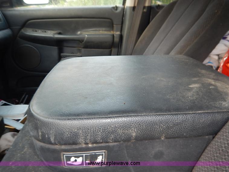 image for item J3798 2003 Dodge Ram 2500 HD SLT Quad Cab pickup truck