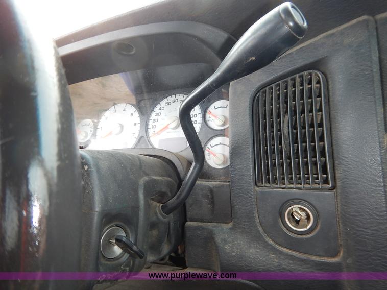 image for item J3798 2003 Dodge Ram 2500 HD SLT Quad Cab pickup truck