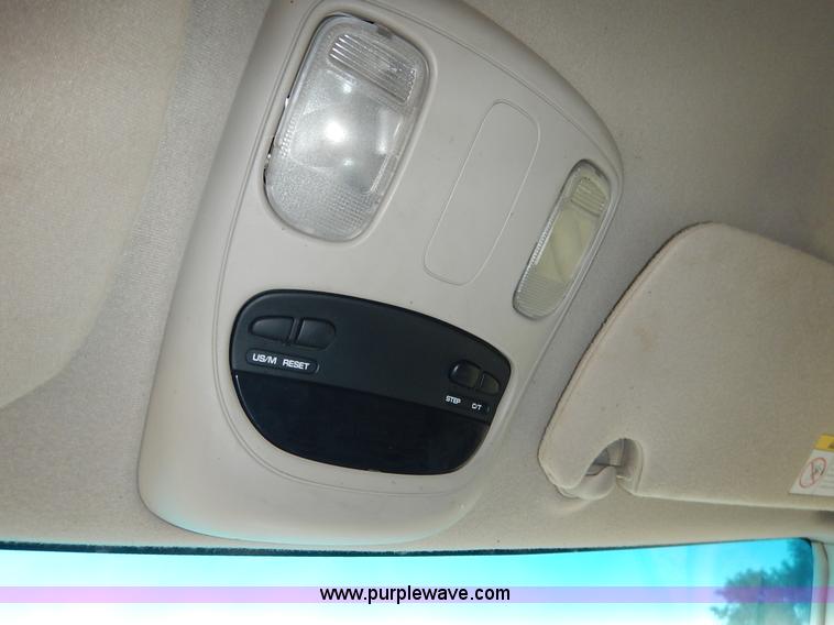 image for item J3798 2003 Dodge Ram 2500 HD SLT Quad Cab pickup truck