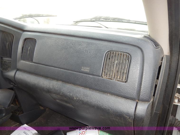 image for item J3798 2003 Dodge Ram 2500 HD SLT Quad Cab pickup truck