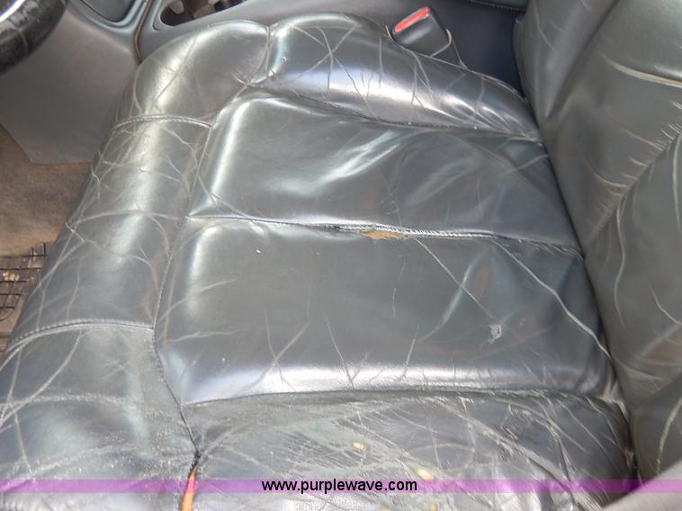 image for item J3799 1999 Chevrolet Silverado 1500 Z71 Ext. Cab pickup truck