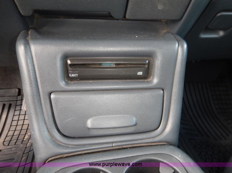 image for item J3799 1999 Chevrolet Silverado 1500 Z71 Ext. Cab pickup truck