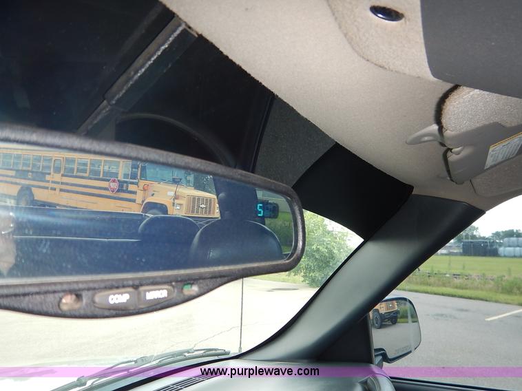 image for item J3799 1999 Chevrolet Silverado 1500 Z71 Ext. Cab pickup truck