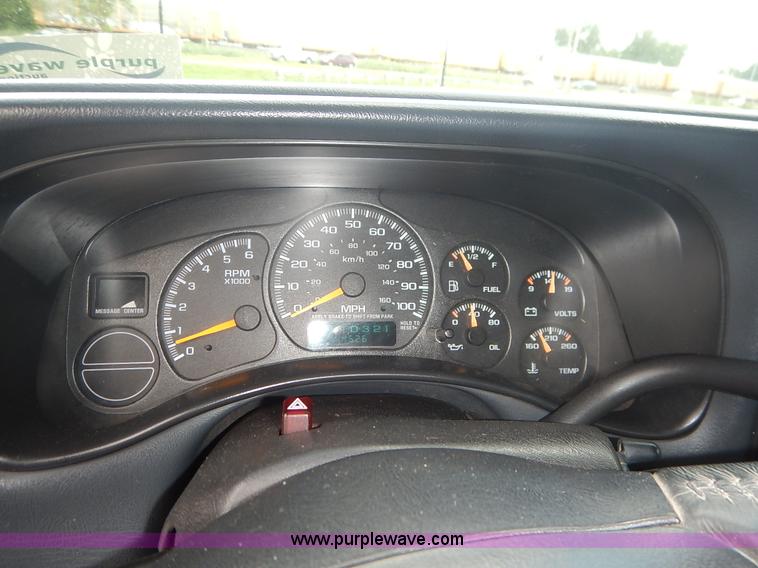 image for item J3799 1999 Chevrolet Silverado 1500 Z71 Ext. Cab pickup truck