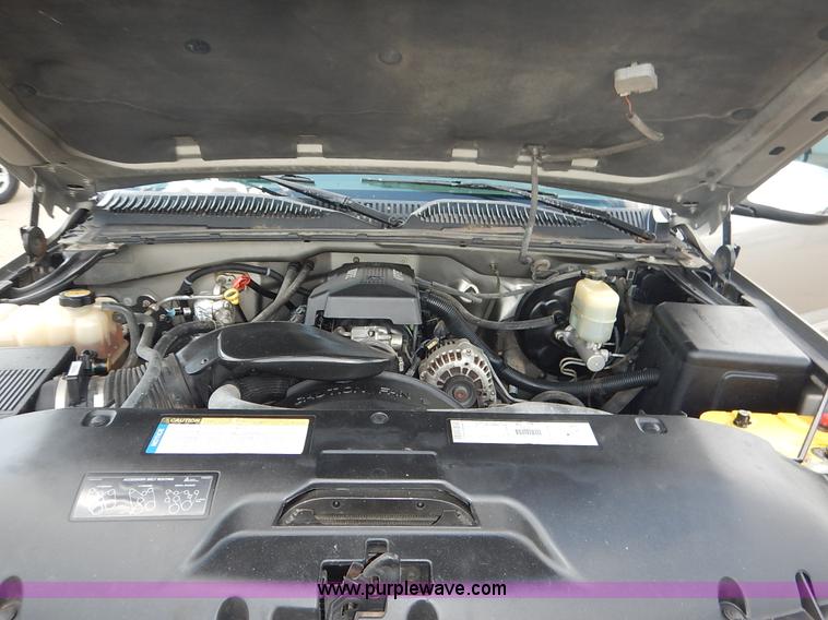 image for item J3799 1999 Chevrolet Silverado 1500 Z71 Ext. Cab pickup truck