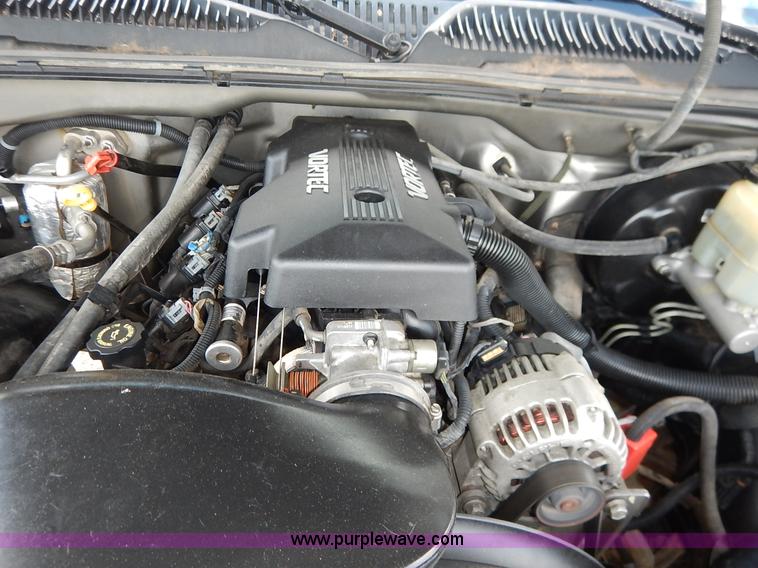 image for item J3799 1999 Chevrolet Silverado 1500 Z71 Ext. Cab pickup truck