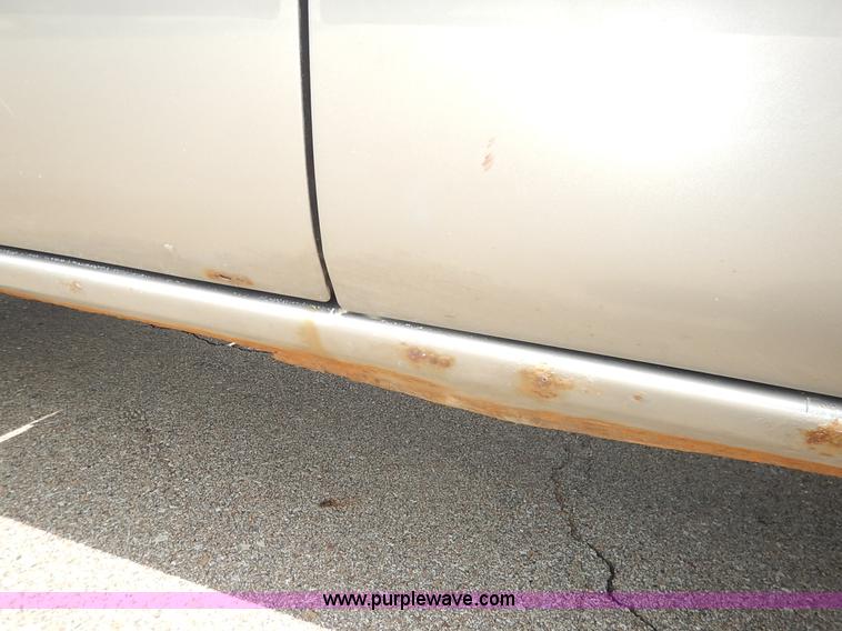 image for item J3799 1999 Chevrolet Silverado 1500 Z71 Ext. Cab pickup truck