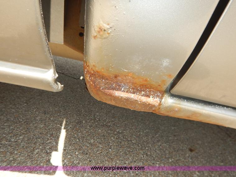 image for item J3799 1999 Chevrolet Silverado 1500 Z71 Ext. Cab pickup truck