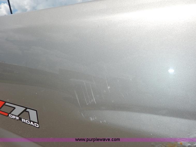 image for item J3799 1999 Chevrolet Silverado 1500 Z71 Ext. Cab pickup truck