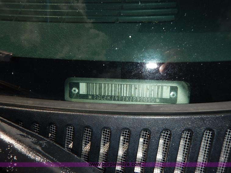 image for item J3799 1999 Chevrolet Silverado 1500 Z71 Ext. Cab pickup truck