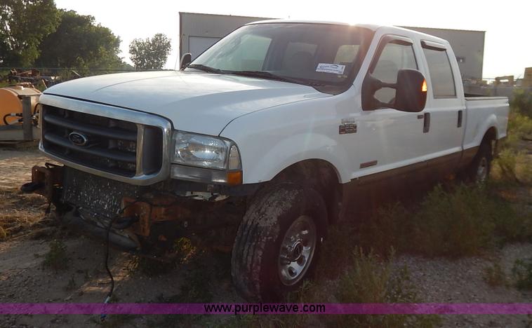 image for item J3800 2004 Ford F250 Super Duty Lariat Crew Cab pickup truck