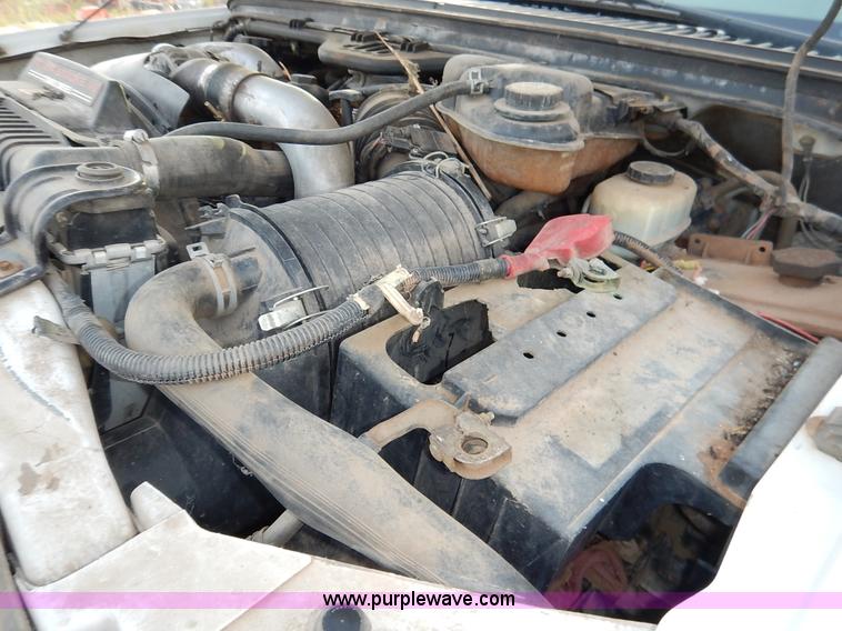 image for item J3800 2004 Ford F250 Super Duty Lariat Crew Cab pickup truck