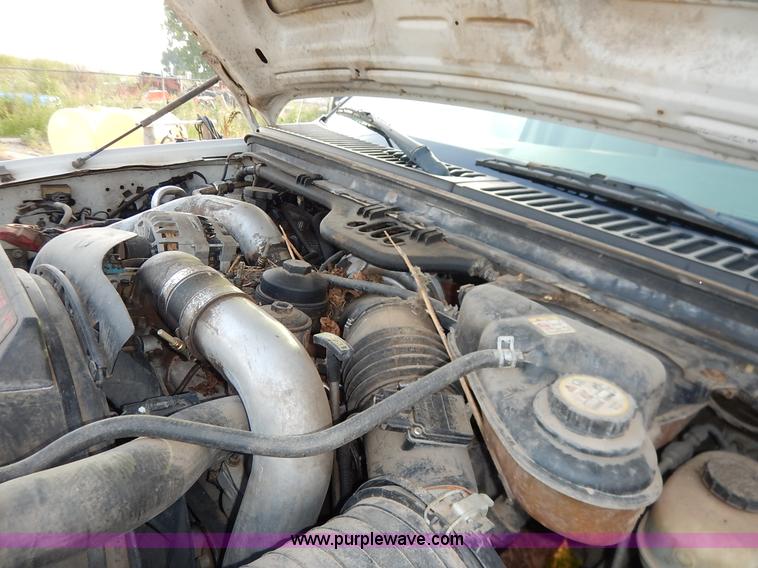 image for item J3800 2004 Ford F250 Super Duty Lariat Crew Cab pickup truck