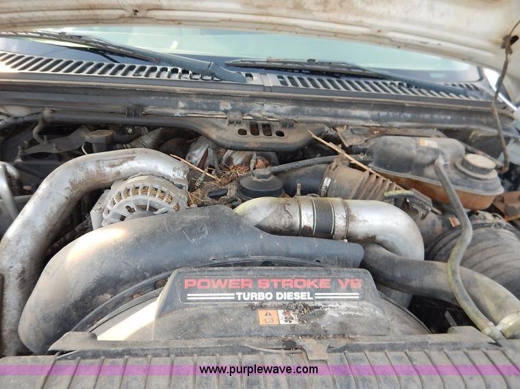 image for item J3800 2004 Ford F250 Super Duty Lariat Crew Cab pickup truck