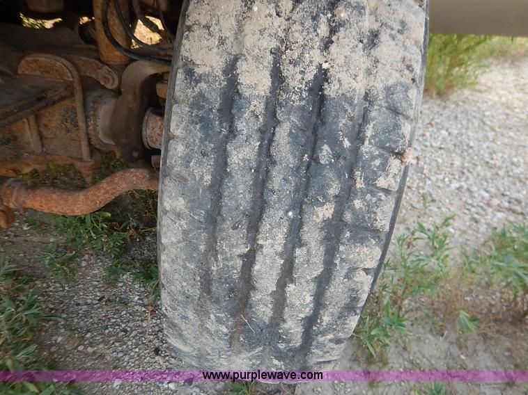 image for item J3800 2004 Ford F250 Super Duty Lariat Crew Cab pickup truck