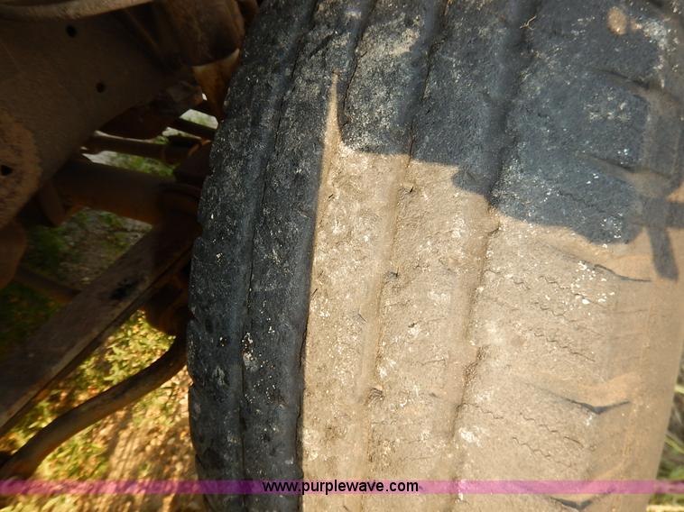 image for item J3800 2004 Ford F250 Super Duty Lariat Crew Cab pickup truck