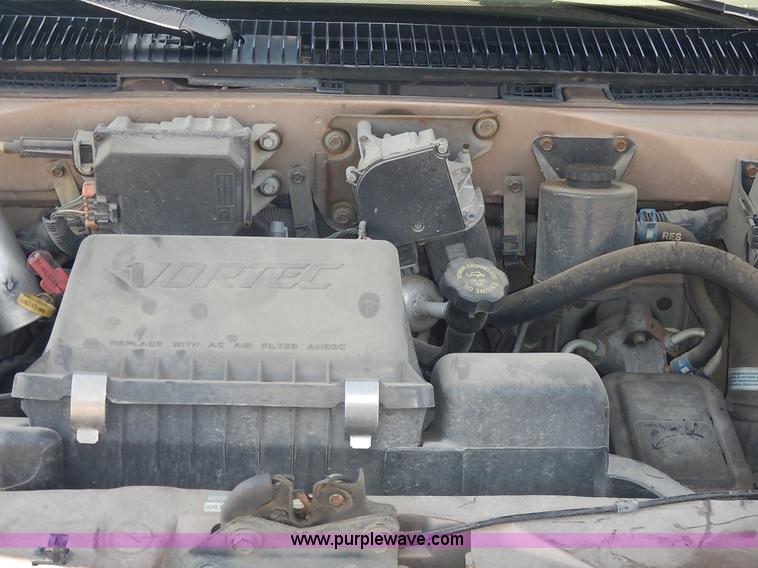 image for item J3801 1996 Chevrolet Astro van