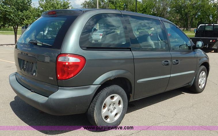 image for item J3802 2002 Dodge Caravan SE van