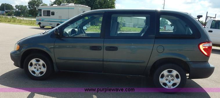 image for item J3802 2002 Dodge Caravan SE van