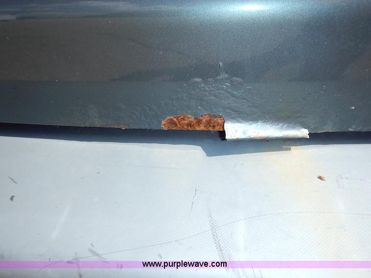 image for item J3802 2002 Dodge Caravan SE van