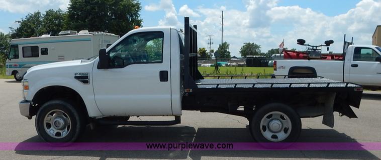 image for item J3803 2008 Ford F350 Super Duty XL flatbed pickup truck