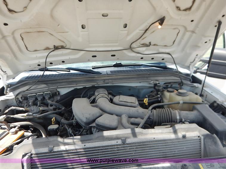 image for item J3803 2008 Ford F350 Super Duty XL flatbed pickup truck