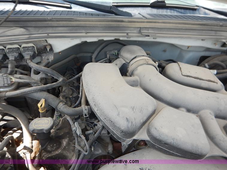 image for item J3803 2008 Ford F350 Super Duty XL flatbed pickup truck