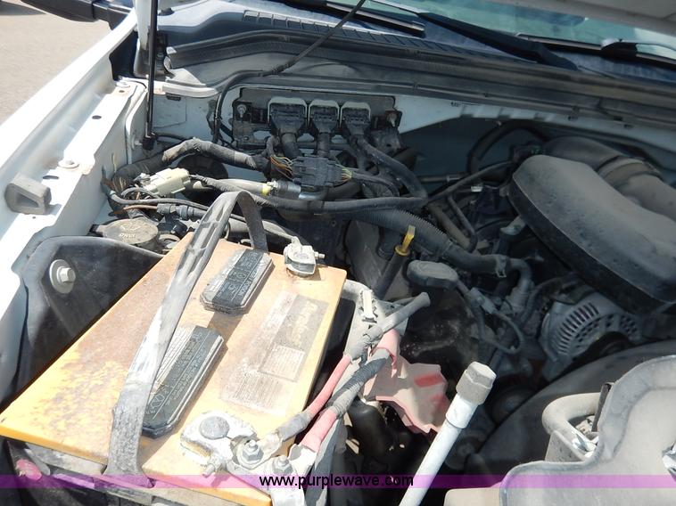 image for item J3803 2008 Ford F350 Super Duty XL flatbed pickup truck