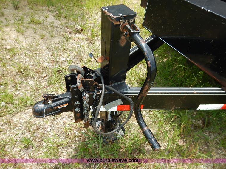 image for item J3805 2009 Titan end dump trailer