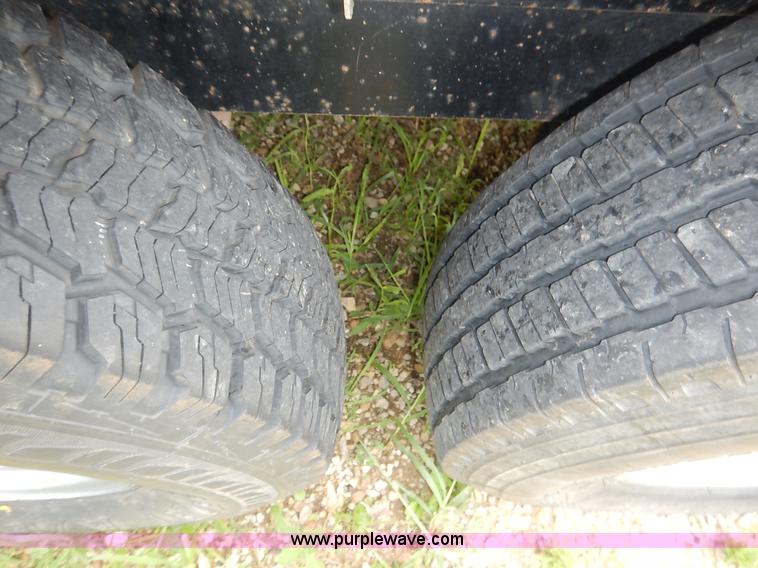 image for item J3805 2009 Titan end dump trailer