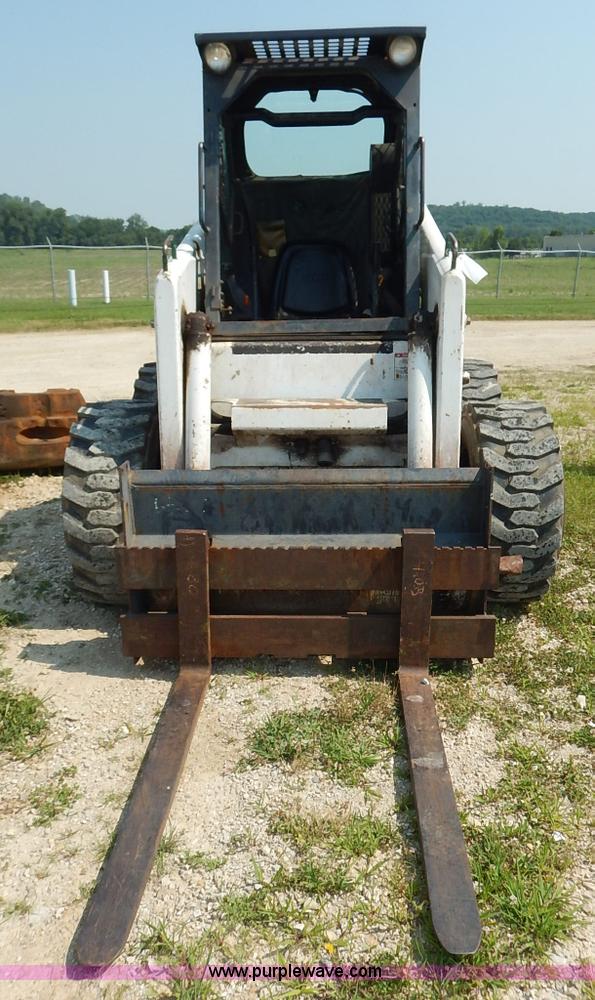 image for item J3810 1987 Bobcat 943 skid steer