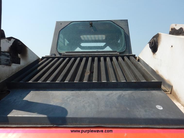 image for item J3810 1987 Bobcat 943 skid steer