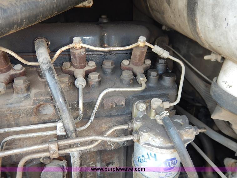 image for item J3810 1987 Bobcat 943 skid steer