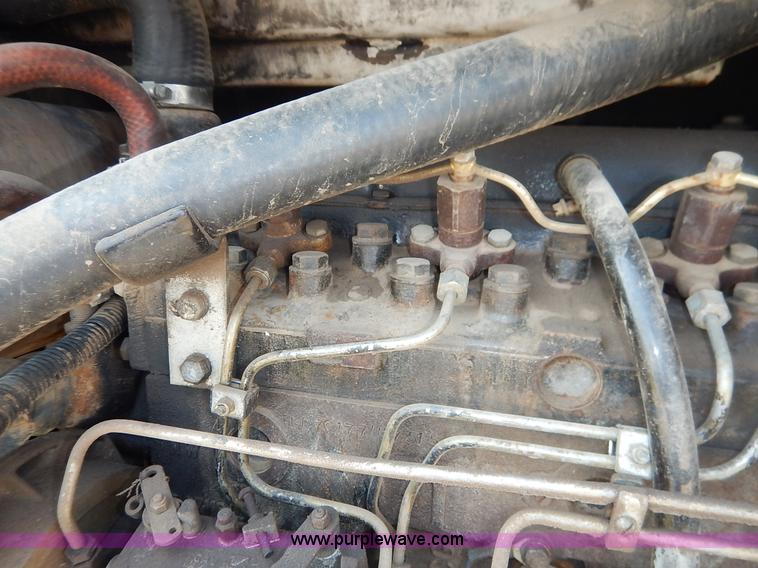 image for item J3810 1987 Bobcat 943 skid steer