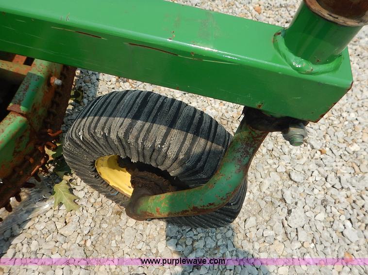 image for item J3812 John Deere MX7 lawn mower