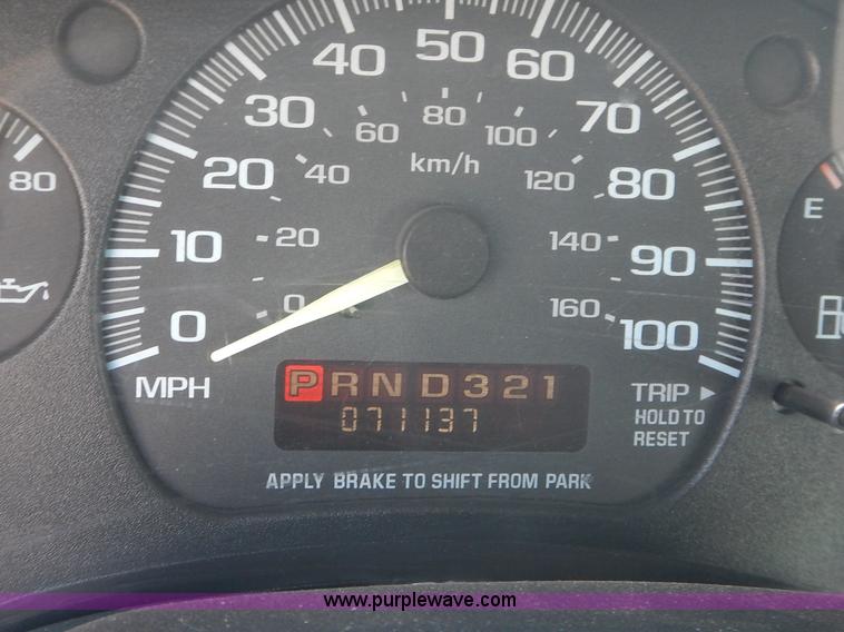 image for item J3824 1996 Chevrolet Astro van