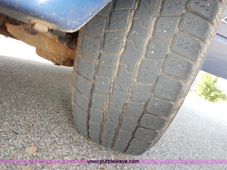 image for item J3824 1996 Chevrolet Astro van