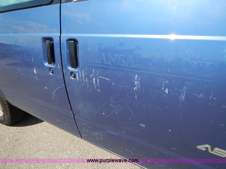 image for item J3824 1996 Chevrolet Astro van