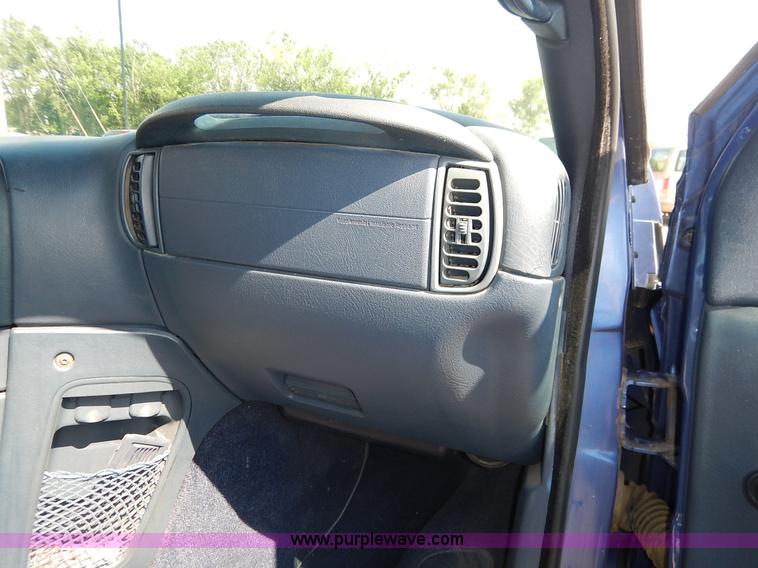 image for item J3824 1996 Chevrolet Astro van