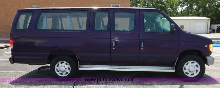 image for item J3847 1997 Ford Club Wagon Super van