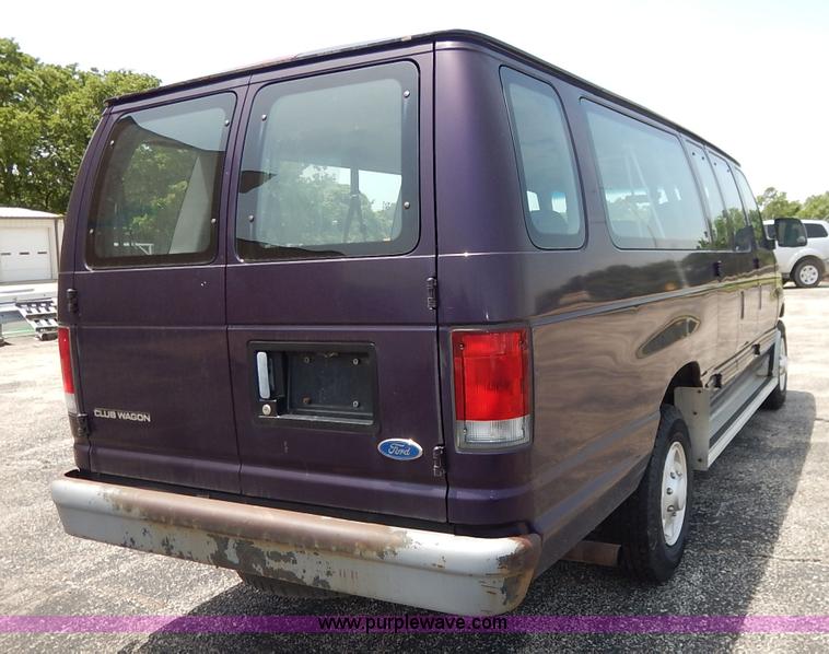 image for item J3847 1997 Ford Club Wagon Super van