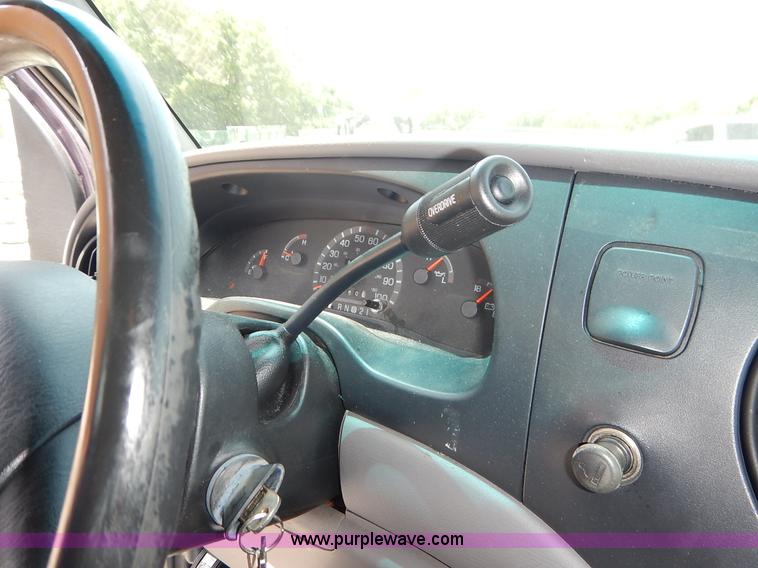 image for item J3847 1997 Ford Club Wagon Super van