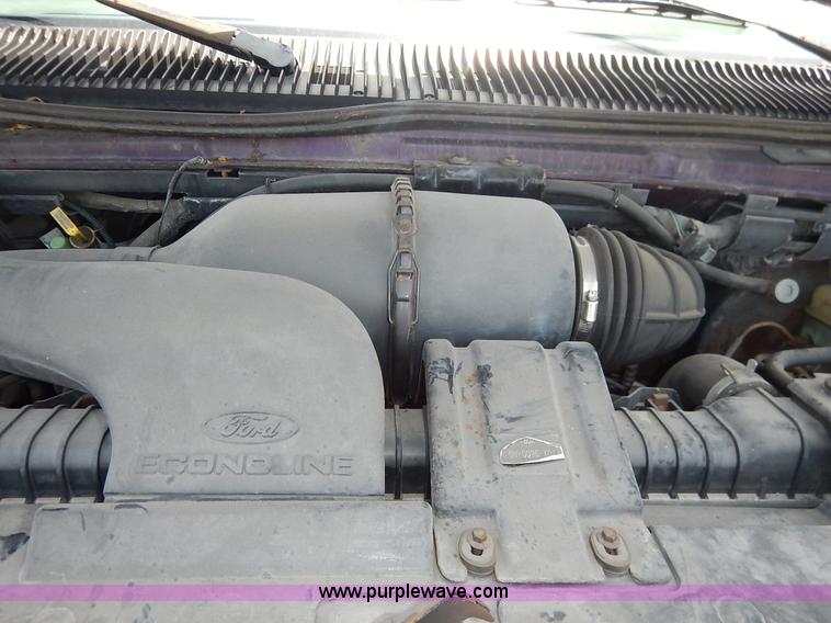 image for item J3847 1997 Ford Club Wagon Super van